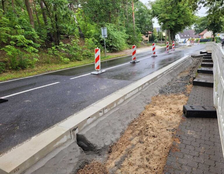 Neue Bushaltestelle in Miersdorf